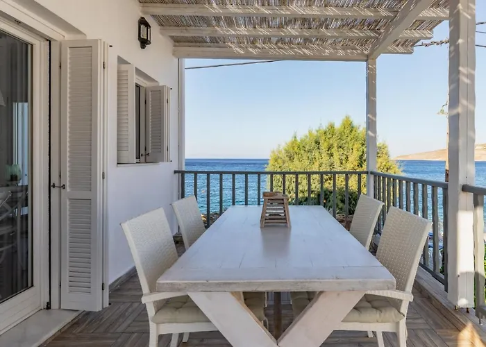Uno Luxury Apartment With Sea View